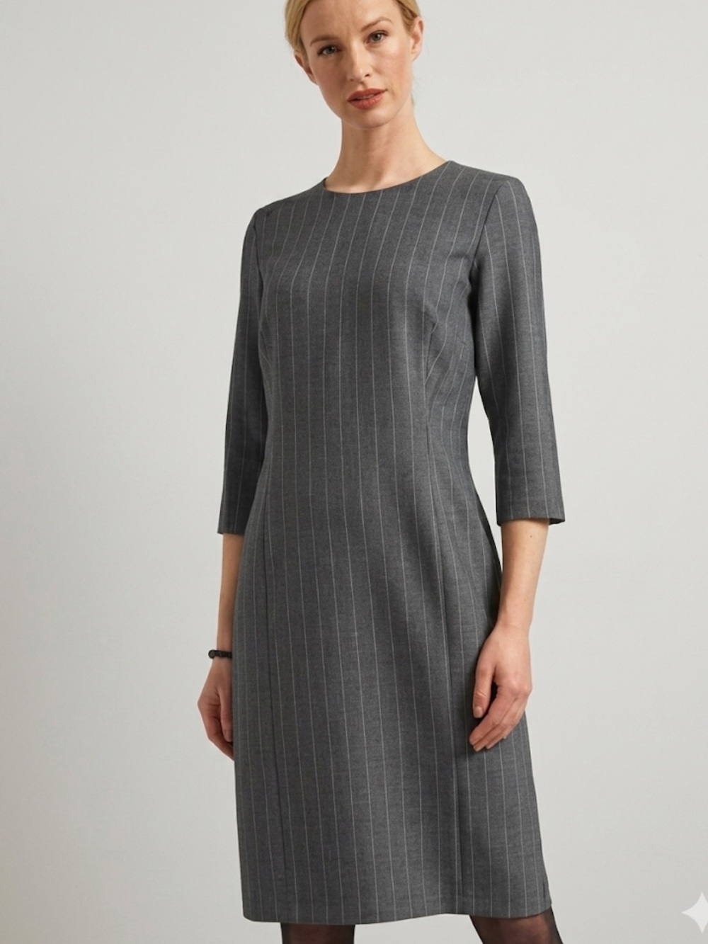 Rachel Roy Shift Dress – Size 4 |‎ Pinstripe | Minimalist Chic | 3/4 Sleeve |